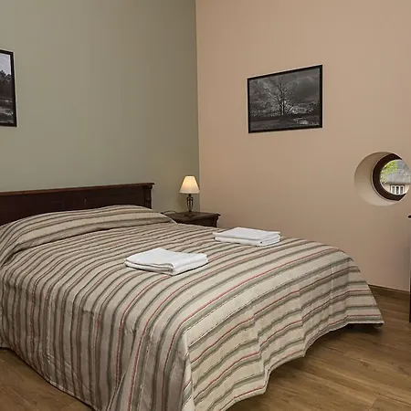 Kentuki Guesthouse Guest house