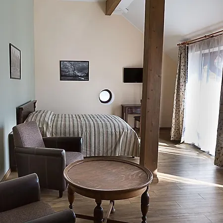 Kentuki Guesthouse *